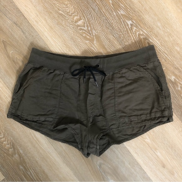 𝅺Aritzia Community Axiom Olive Green Cotton Shorts - Picture 2 of 5